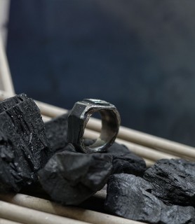 Bijoux de créateur en argent massif et émeraude