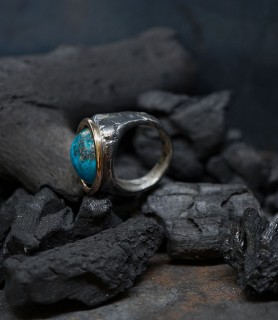 Collection Mad Lords bague turquoise Créé par Anthony Barrouyer.